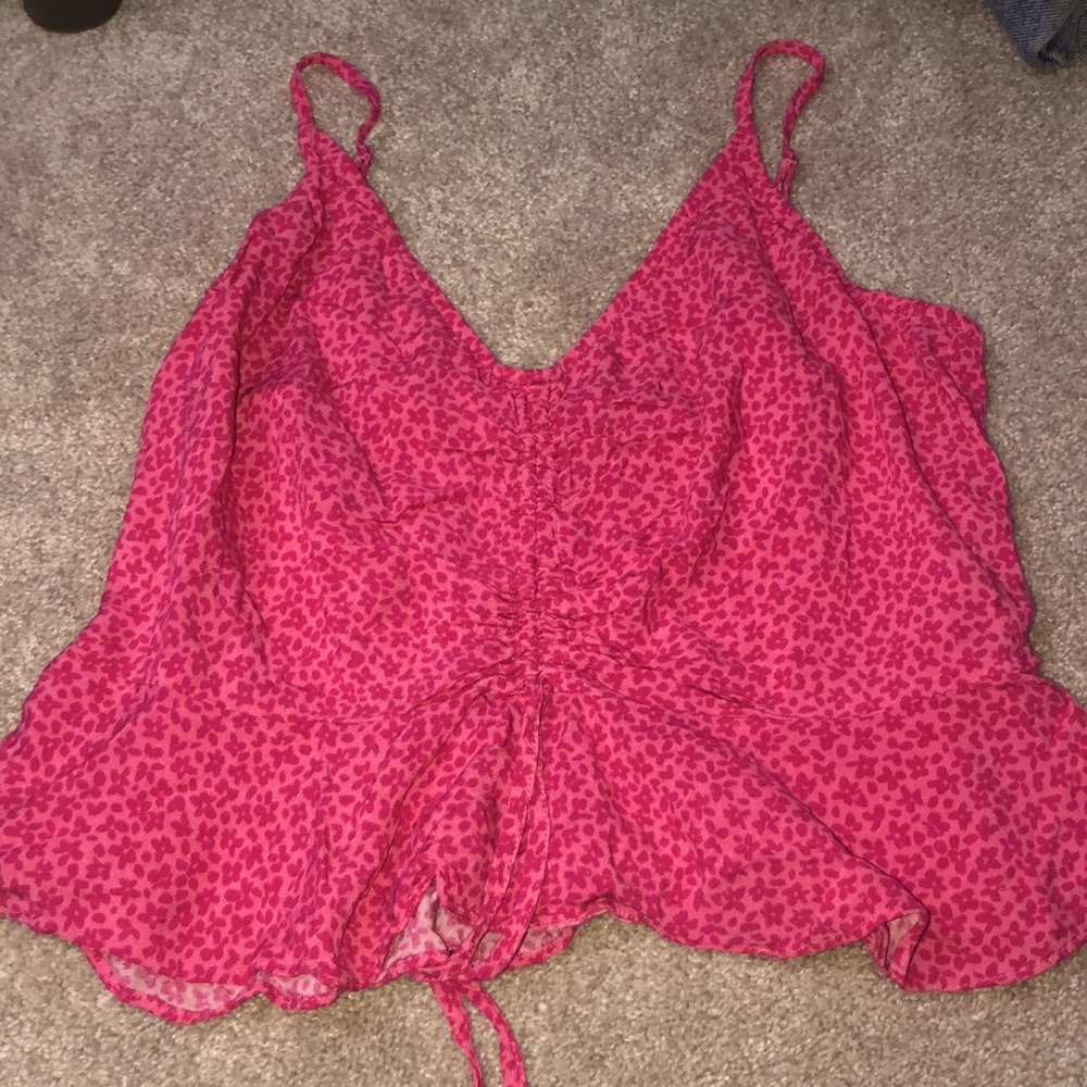 Woman’s pink cheetah tank